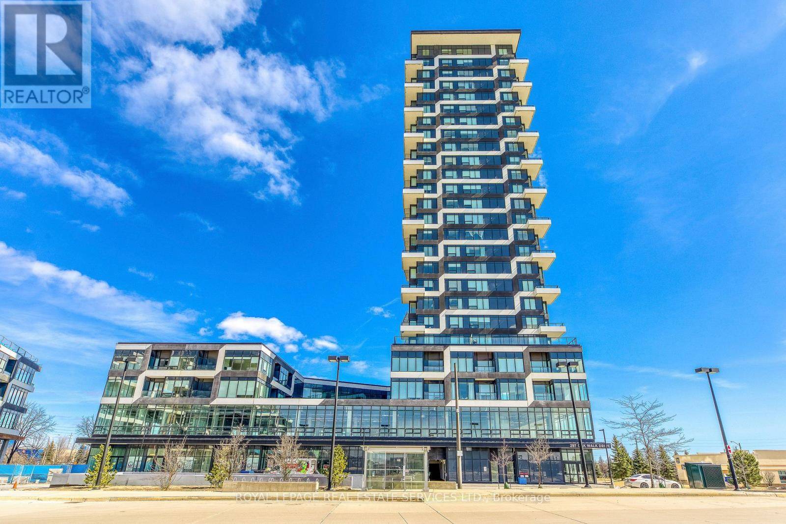Oakville (ro River Oaks), ON L6H3R6,297 Oak Walk DR #1108