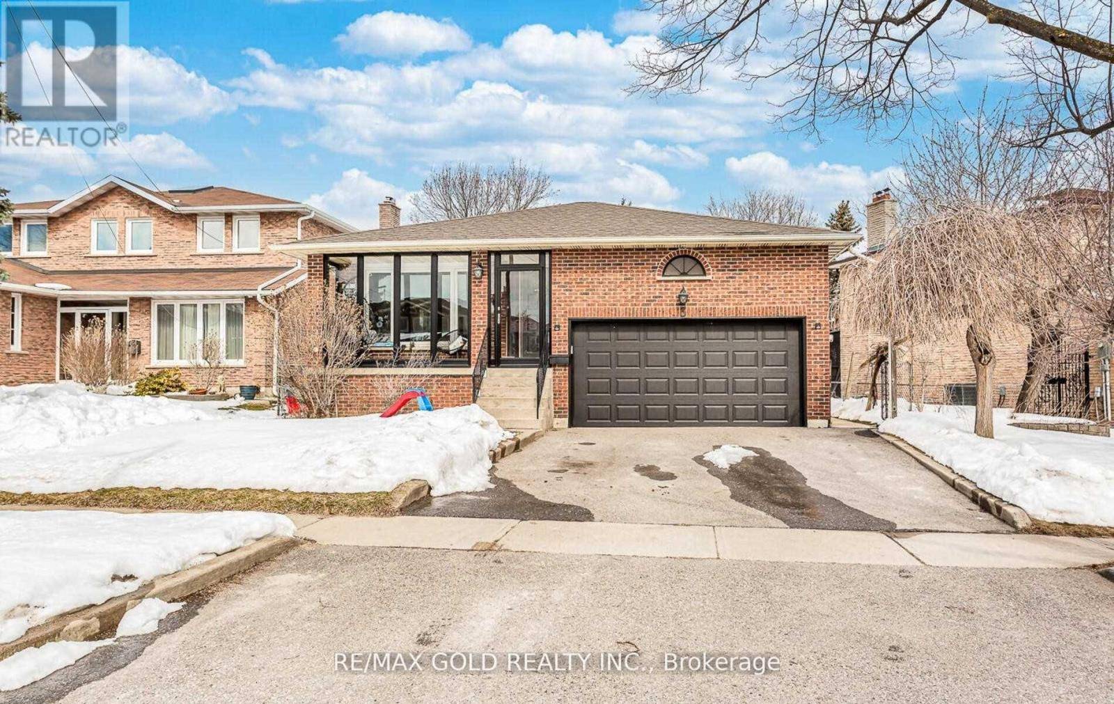 Brampton (northgate), ON L6S3T7,3 PANORAMA CRESCENT N