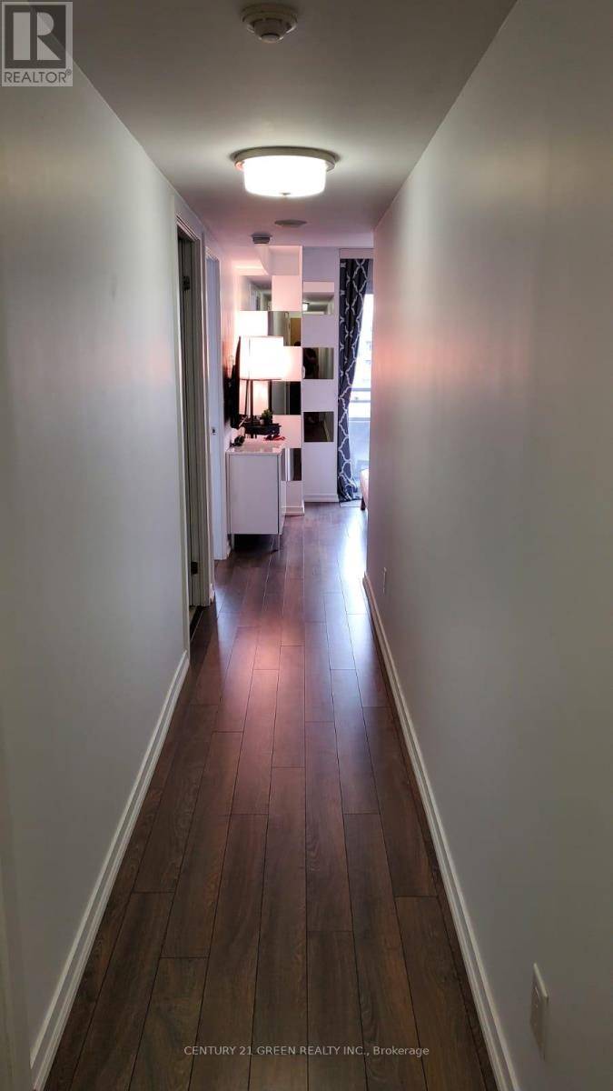 Toronto (south Parkdale), ON M6K0A5,38 Joe Shuster WAY #720