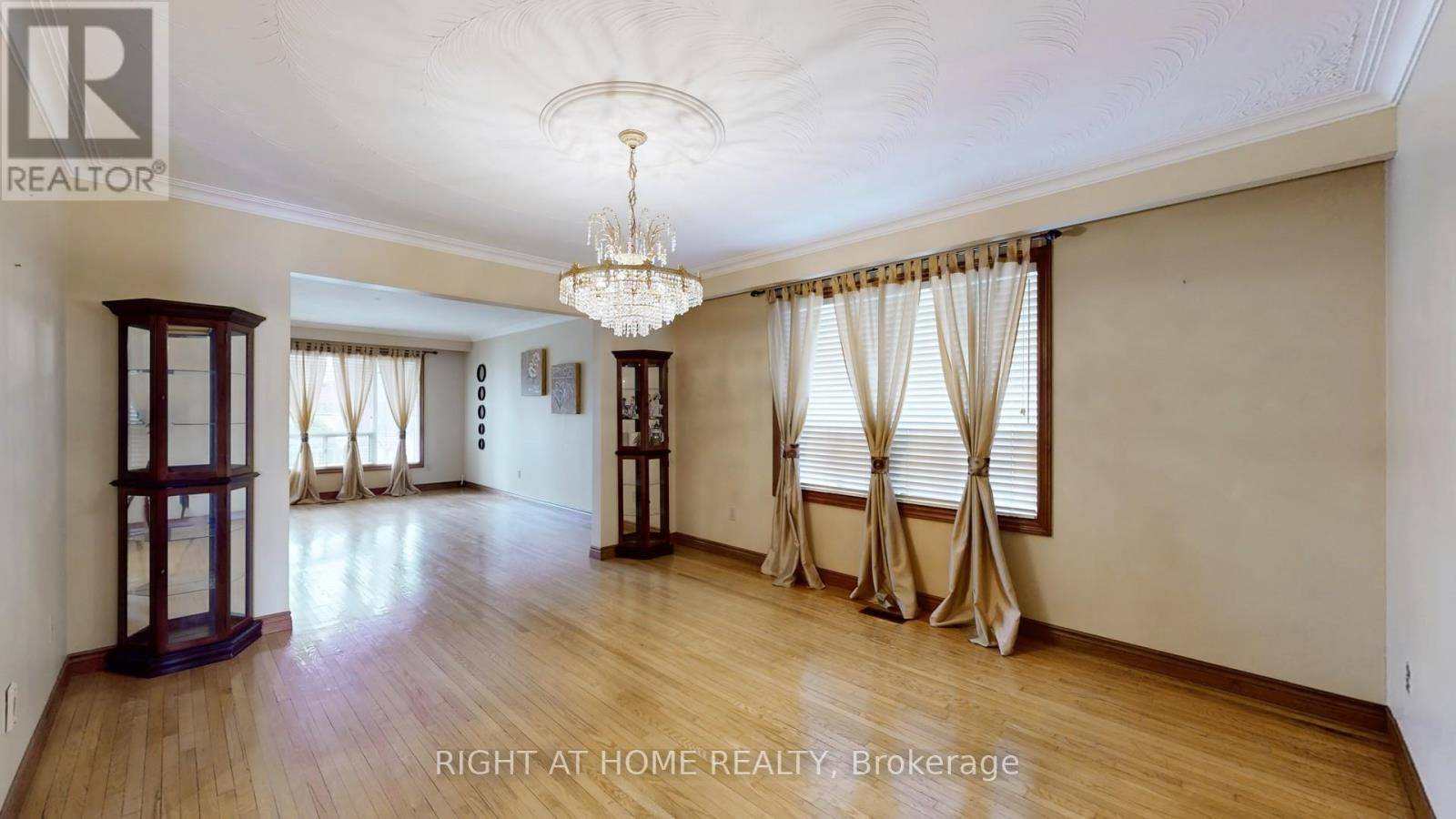 Mississauga (fairview), ON L5B1K7,71 FAIRVIEW ROAD W