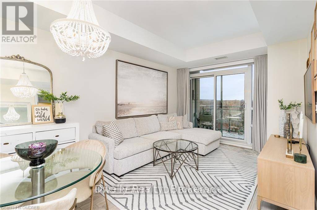 Oakville (1001 - Br Bronte), ON L6L0B4,3500 Lakeshore RD West #619