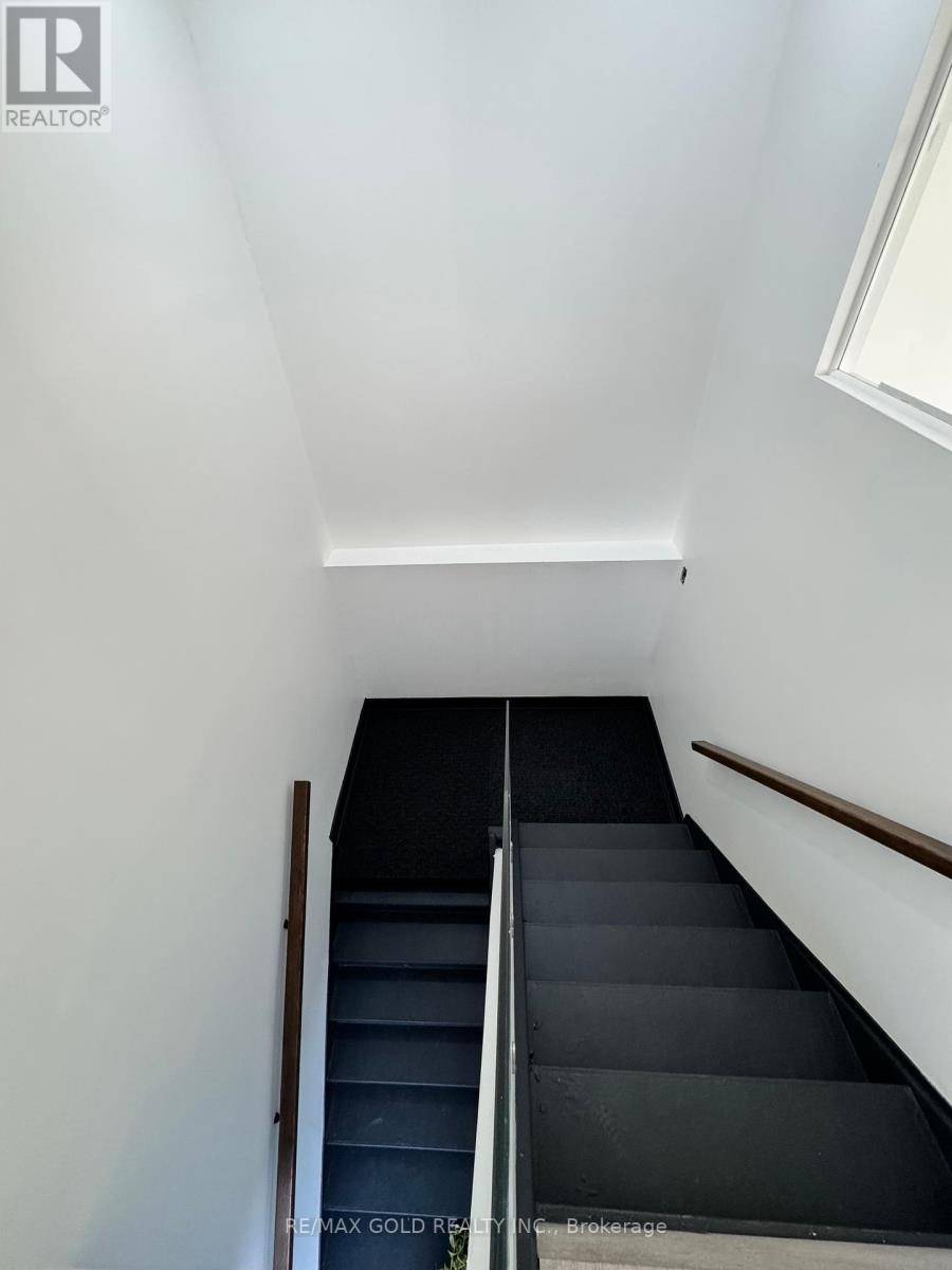 Mississauga (northeast), ON L5S1T7,7015 Tranmere DR #11