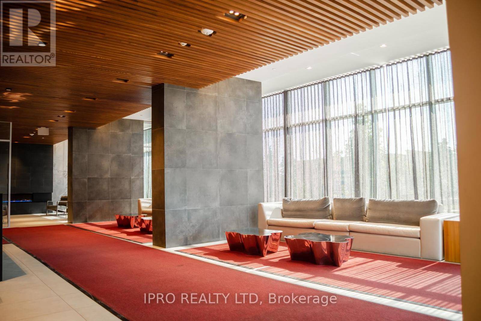 Oakville (ro River Oaks), ON L6H3R6,297 Oak Walk DR #321