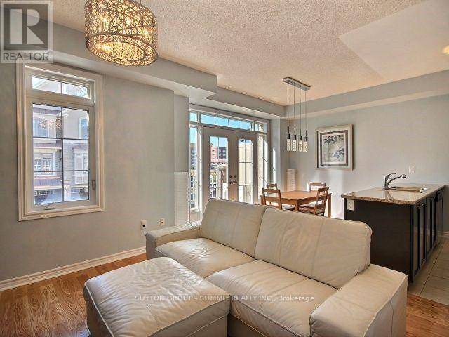 Oakville (wm Westmount), ON L6M0S4,2435 Greenwich DR #54