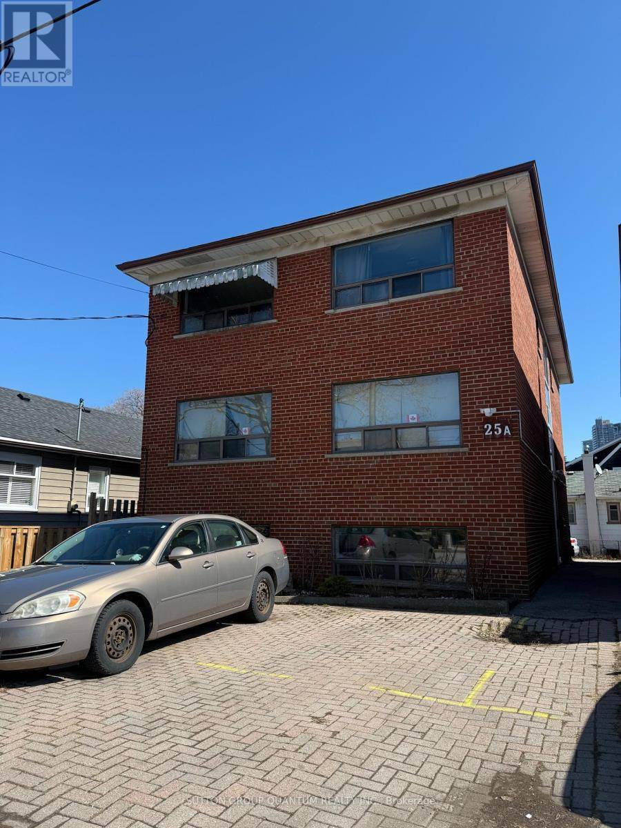 Toronto (mimico), ON M8Y2X7,25A MILTON STREET