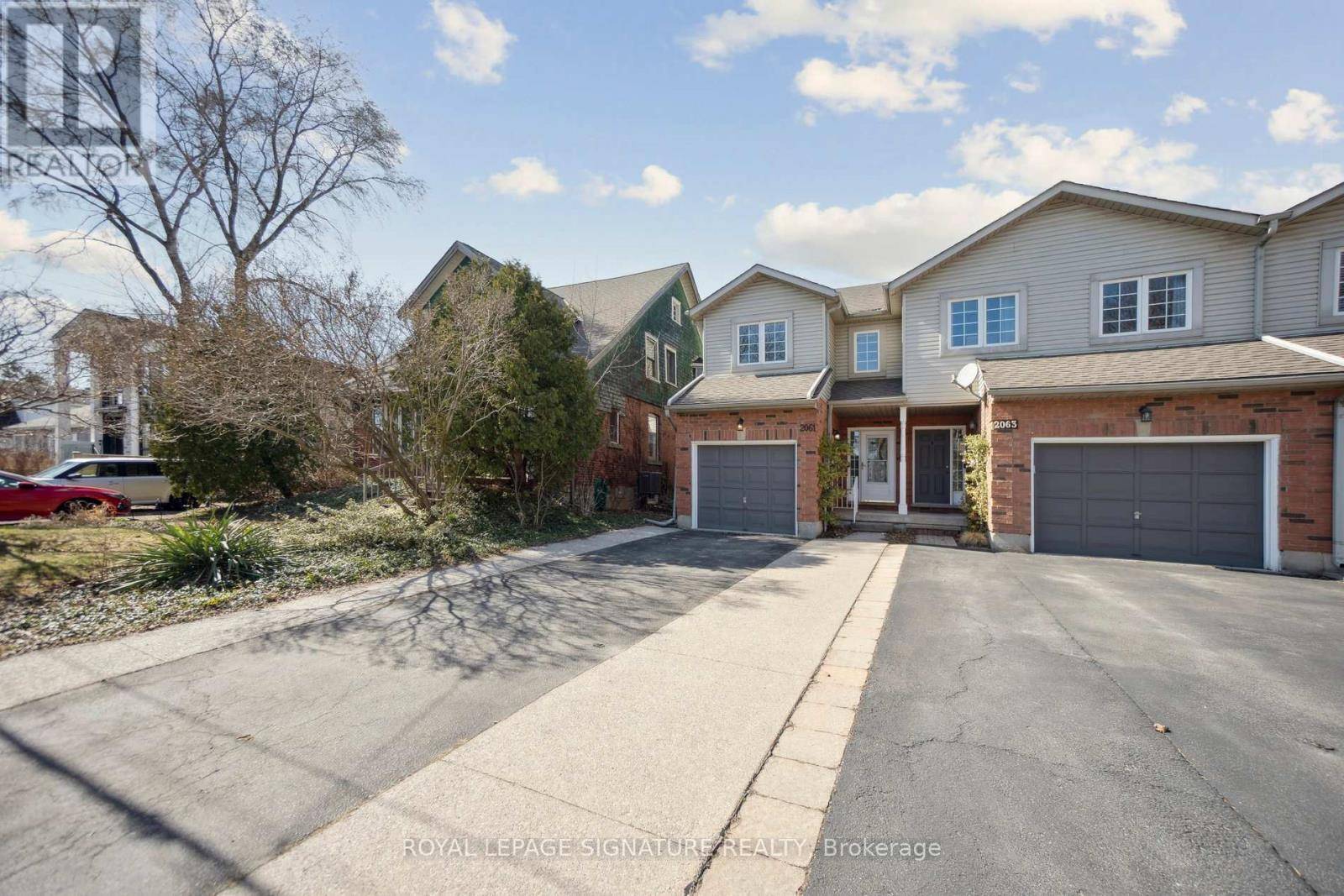 Burlington (brant), ON L7R1Y4,2061 GHENT AVENUE