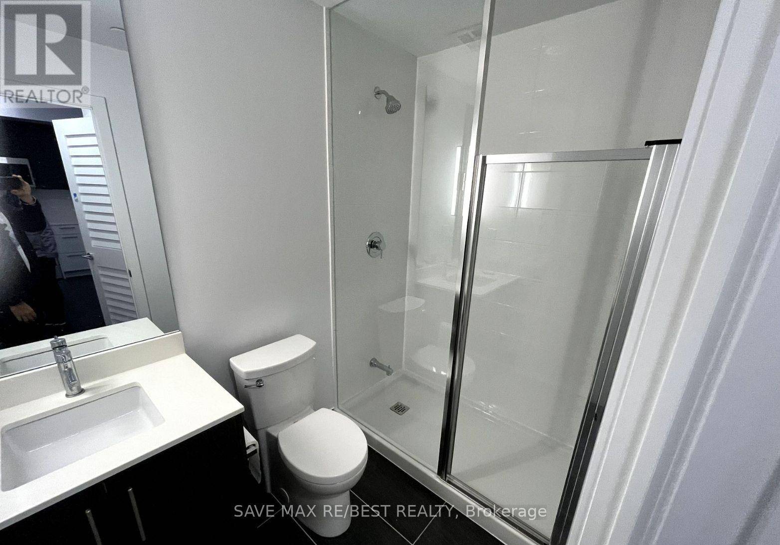 Brampton (northwest Brampton), ON L7A5L7,225 Veterans DR #306