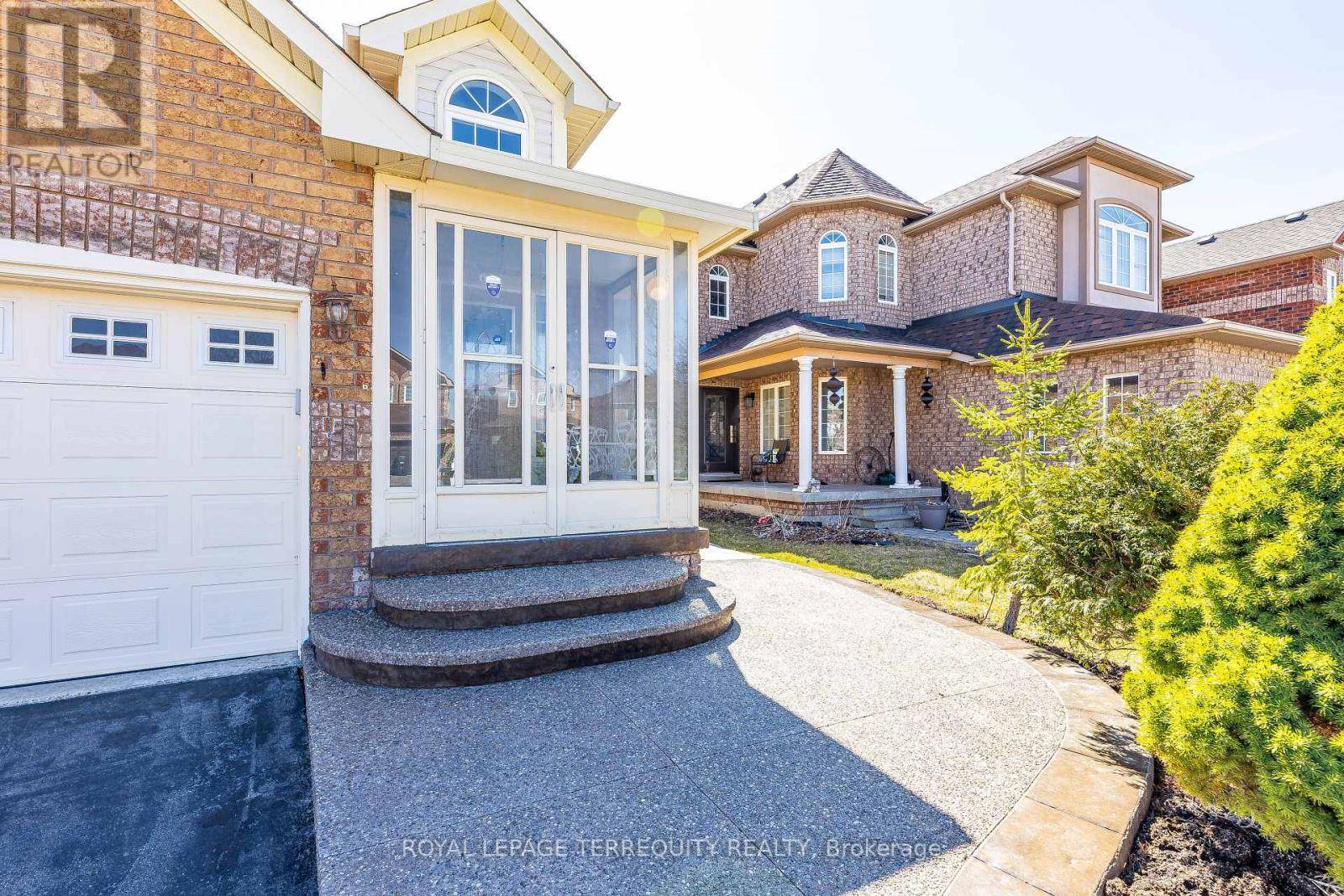 Brampton (snelgrove), ON L7A2E5,21 COLLINGWOOD AVENUE S