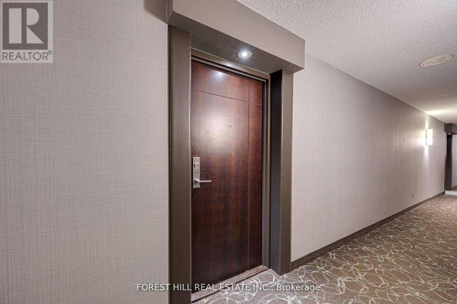 Toronto (mimico), ON M8V3X2,2267 Lakeshore BLVD West #707