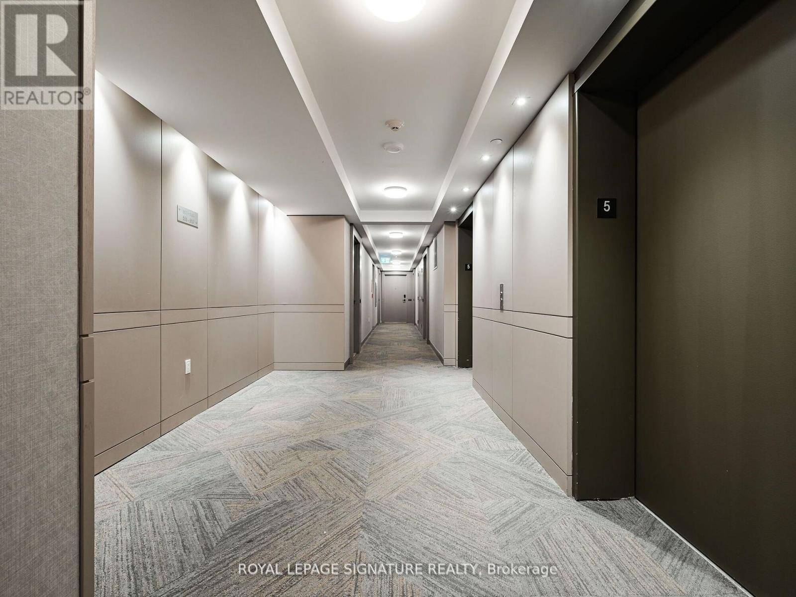 Mississauga (central Erin Mills), ON L5M0Z7,4655 Metcalfe AVE #502B