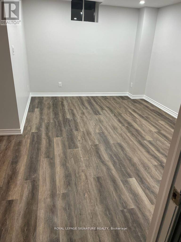 Mississauga (central Erin Mills), ON L5M6E6,2419 Bankside DR #Lower