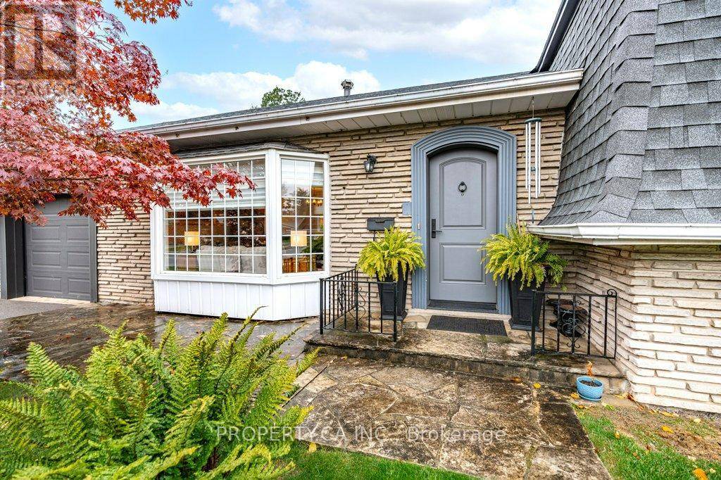 Burlington (shoreacres), ON L7L1W2,4367 KERRY DRIVE