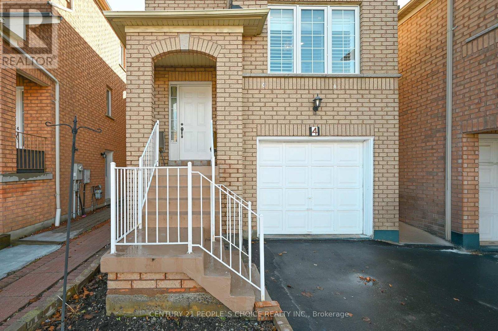 Brampton (bram East), ON L6P1H5,4 DOMENICO CRESCENT