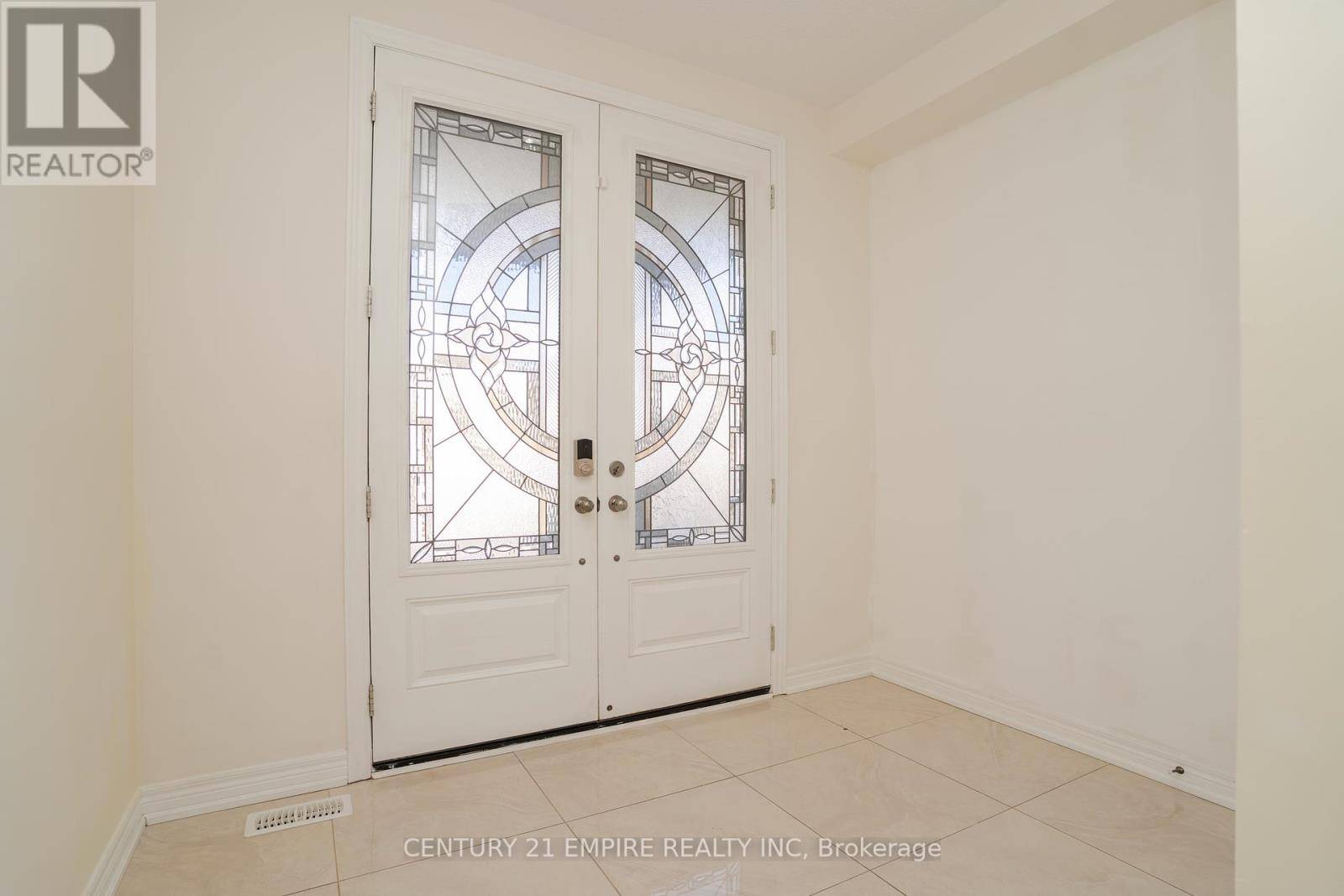 Brampton (credit Valley), ON L6X5M9,7 AMARETTO COURT