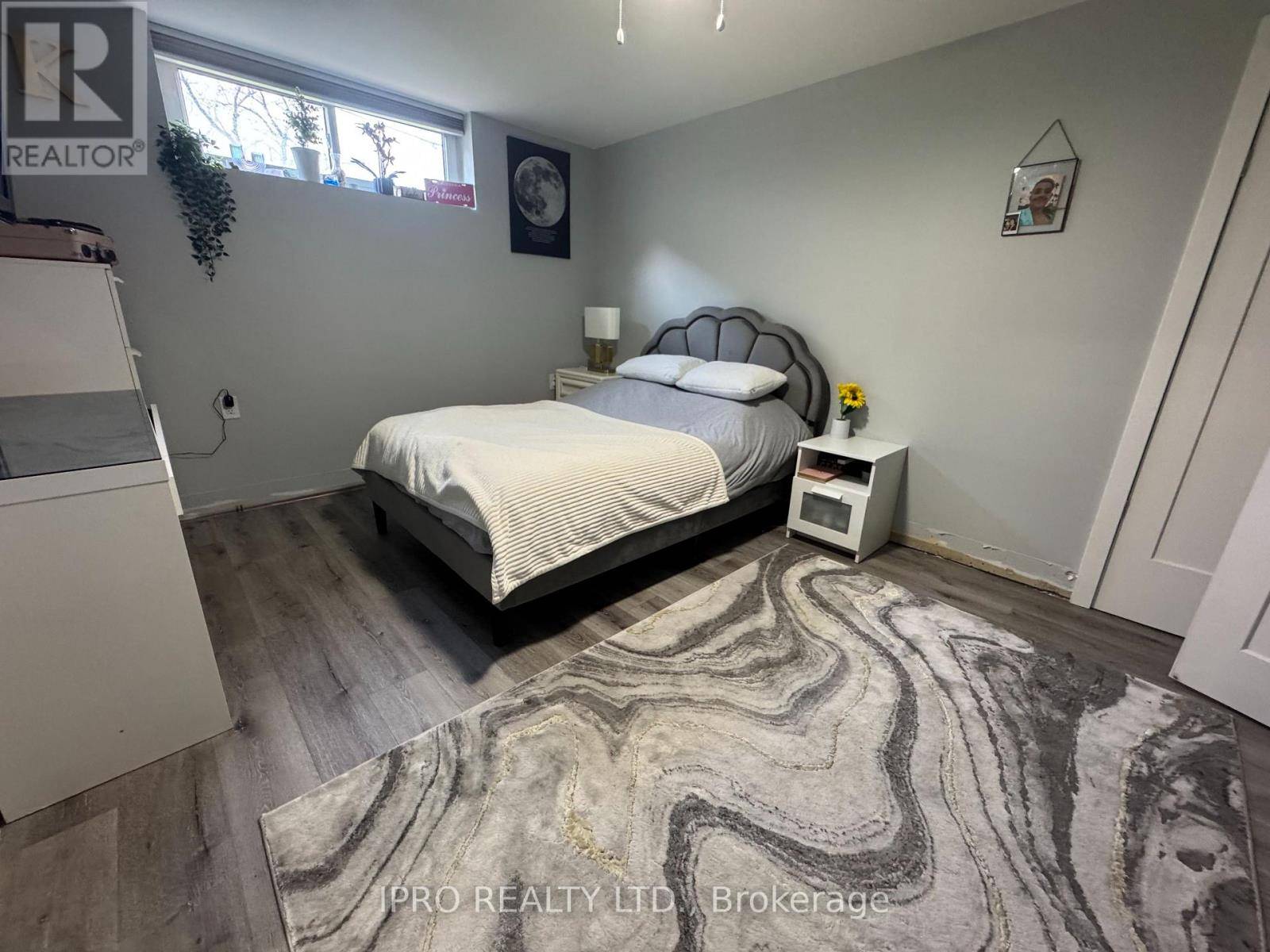 Toronto (eringate-centennial-west Deane), ON M9C4A3,UPPER LEVEL - 18 HAGERSVILLE COURT