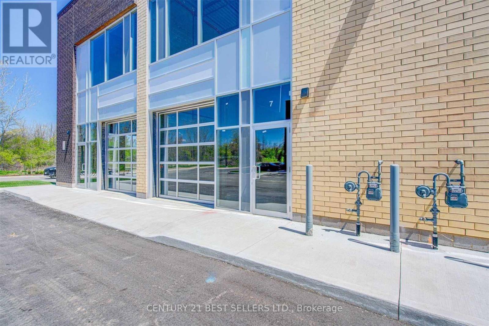 Burlington (lasalle), ON L7T3L7,1162 King RD #8