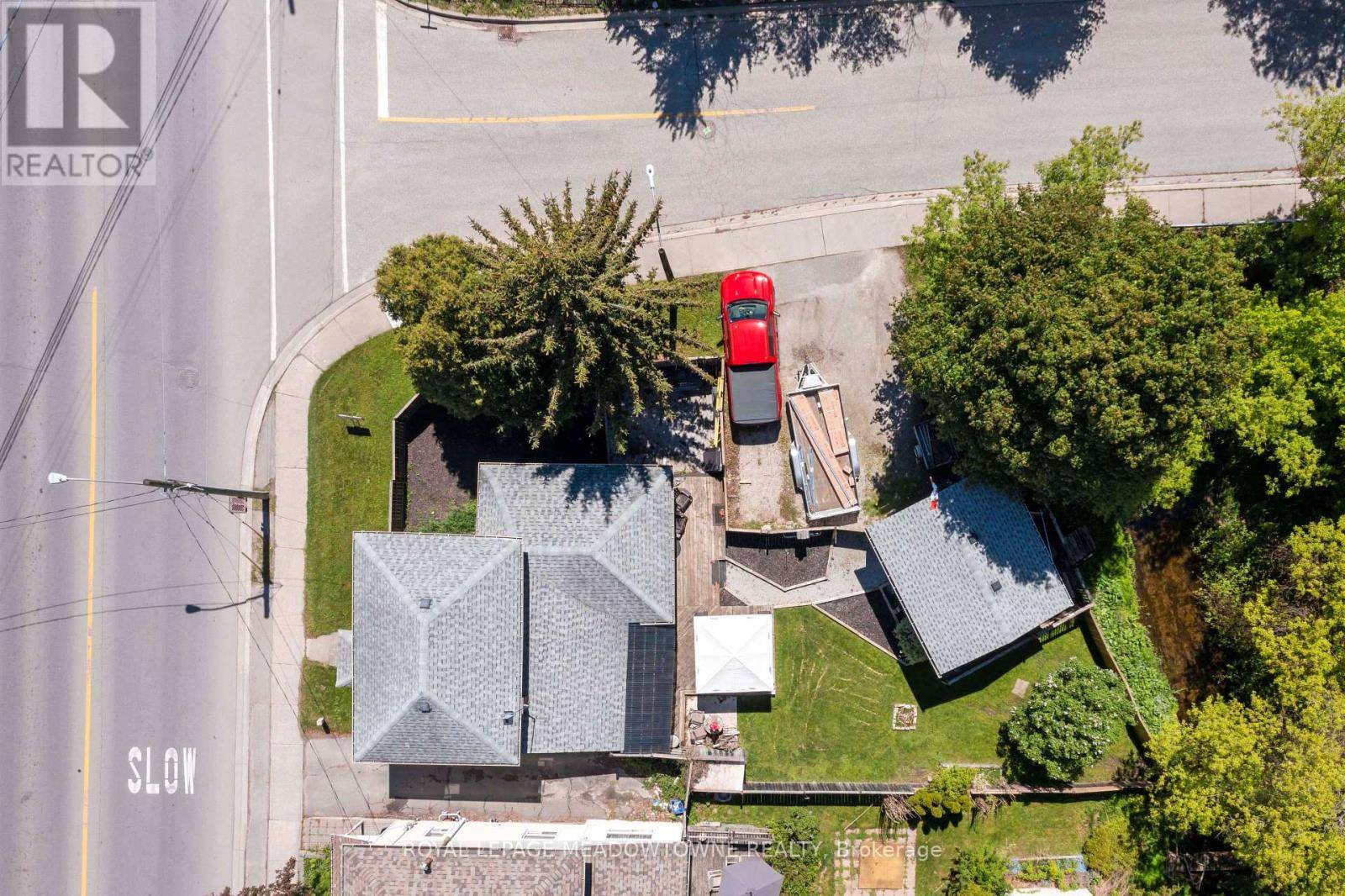 Halton Hills (ac Acton), ON L7J1X4,46 MAIN STREET S