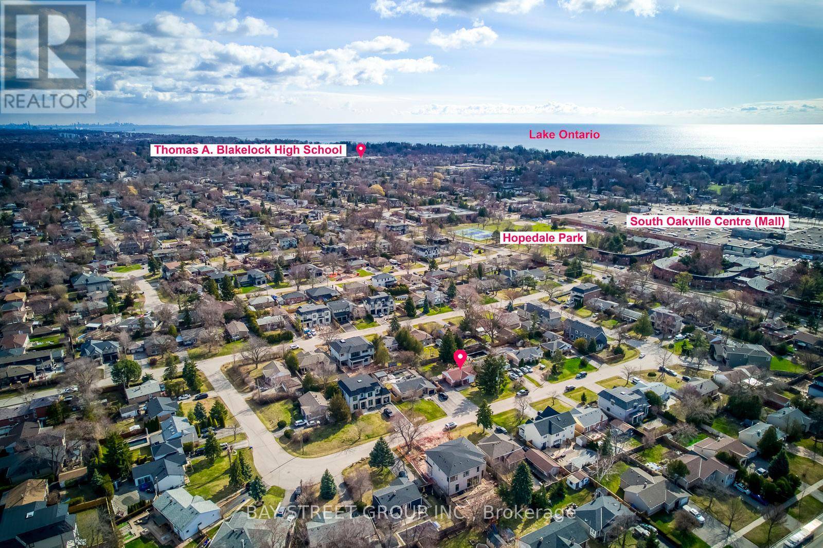 Oakville (wo West), ON L6L4E7,445 SAMFORD PLACE