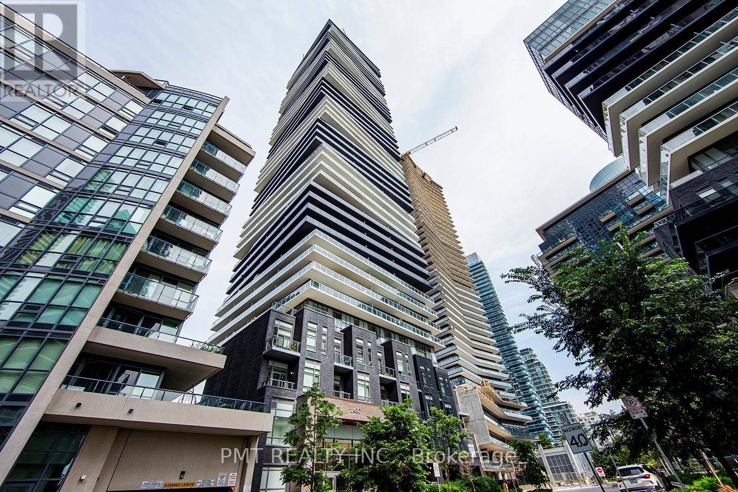 Toronto (mimico), ON M8V0C5,56 Annie Craig DR #1903