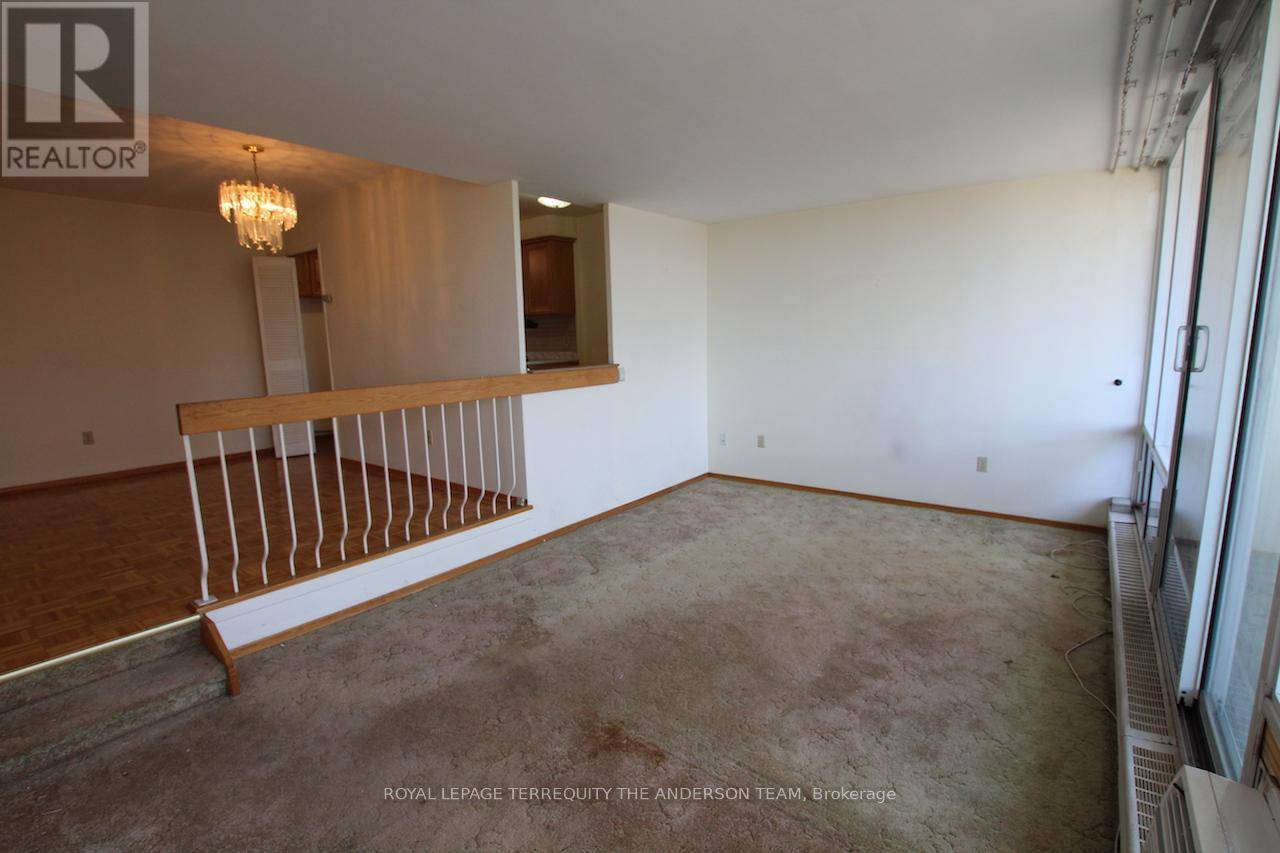 Toronto (york University Heights), ON M3J2S8,9 Four Winds DR #402