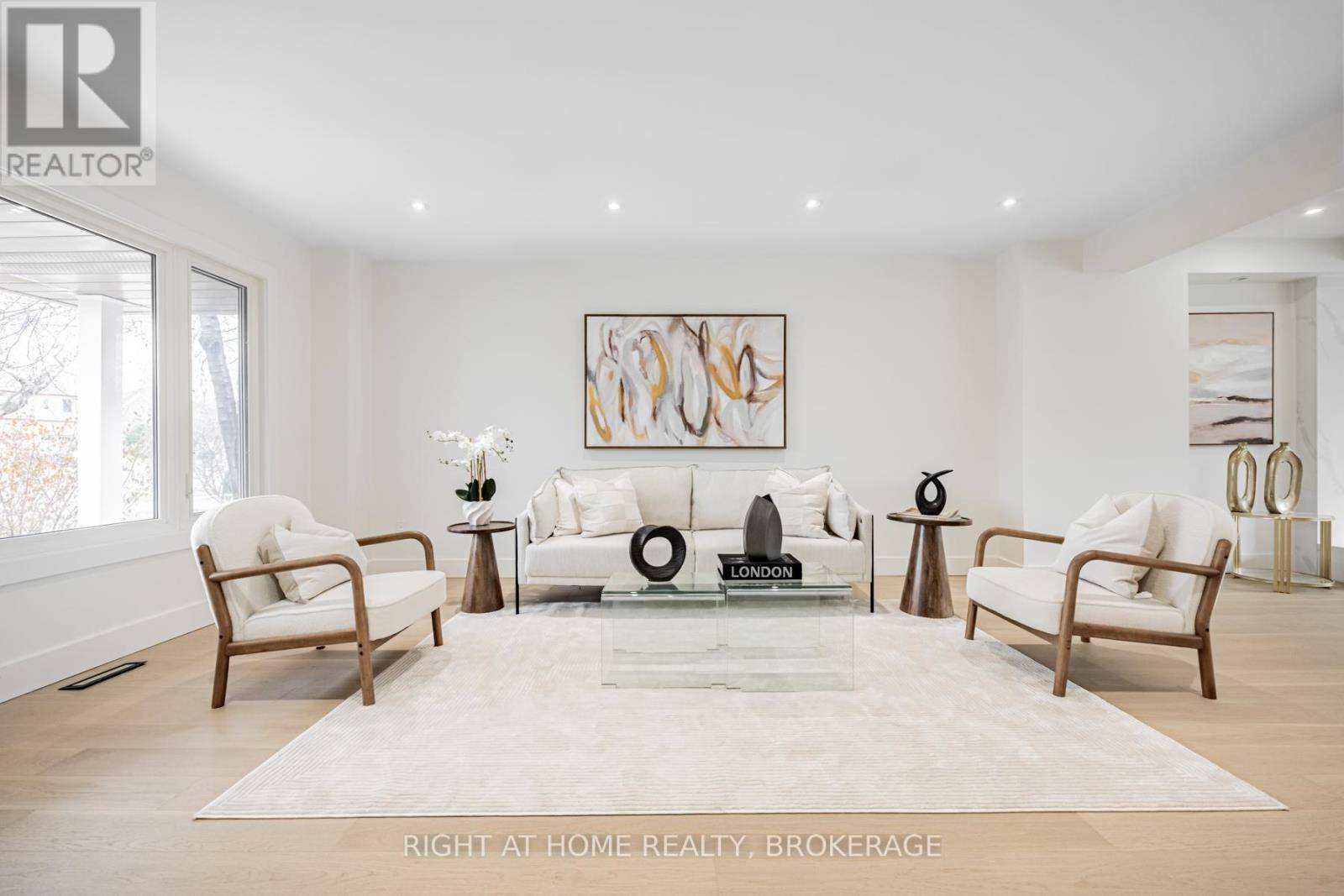 Oakville (wc Wedgewood Creek), ON L6H5L7,1186 GLENASHTON DRIVE