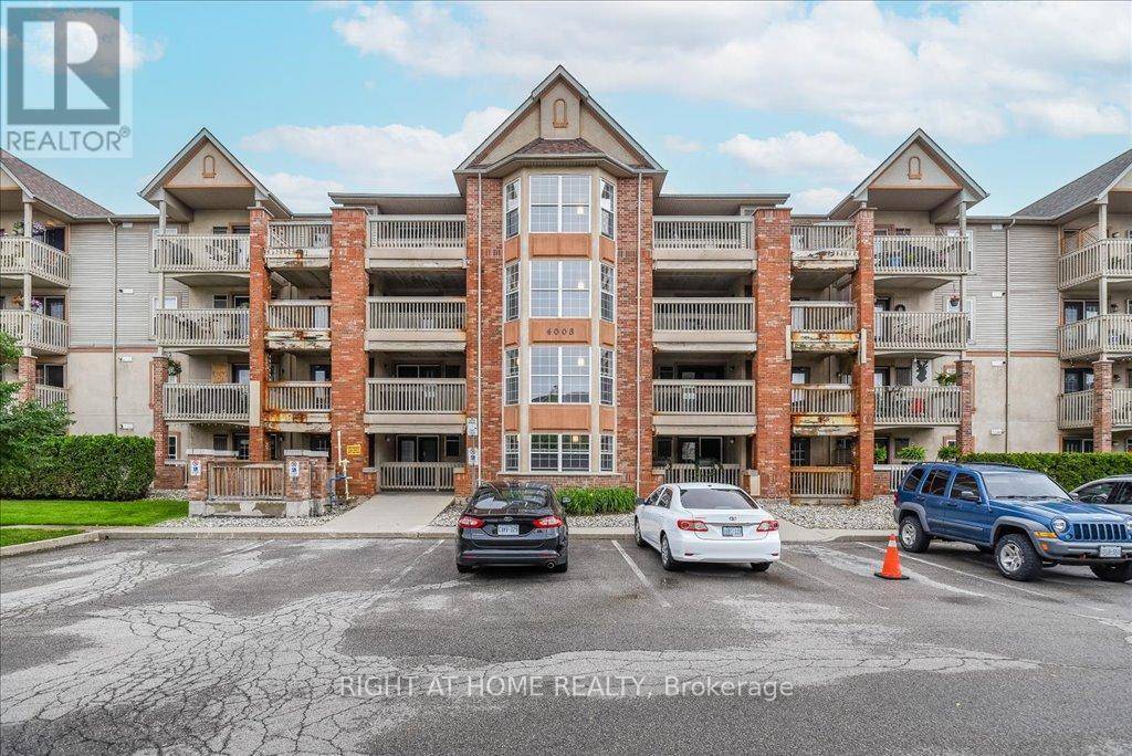 Burlington (tansley), ON L7M4M1,4003 Kilmer DR #402