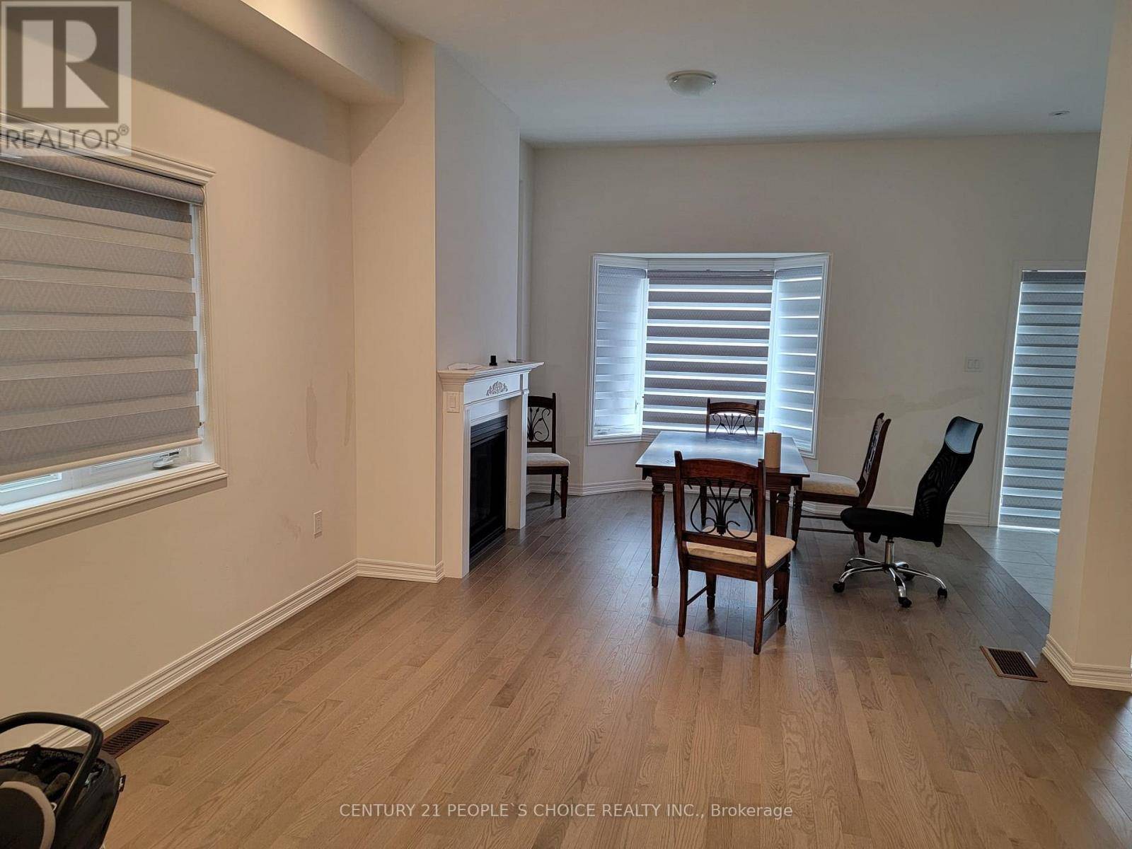 Burlington (alton), ON L7M0Z8,3936 LEONARDO STREET
