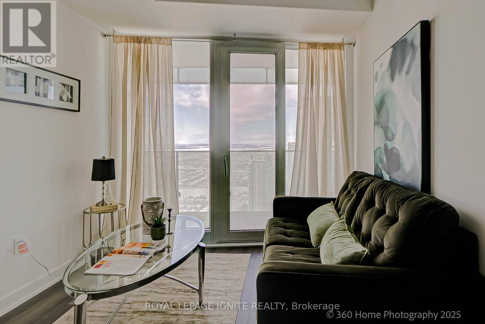 Mississauga (city Centre), ON L5B4M6,3883 Quartz RD #4010