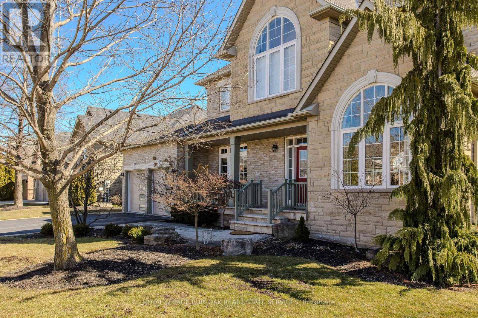 Burlington (rose), ON L7M4X1,4286 CLUBVIEW DRIVE