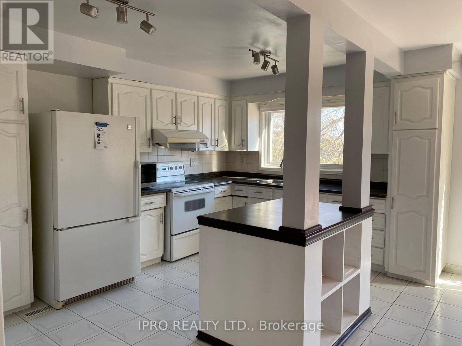 Mississauga (streetsville), ON L5M2N9,2288 MARZIPAN COURT