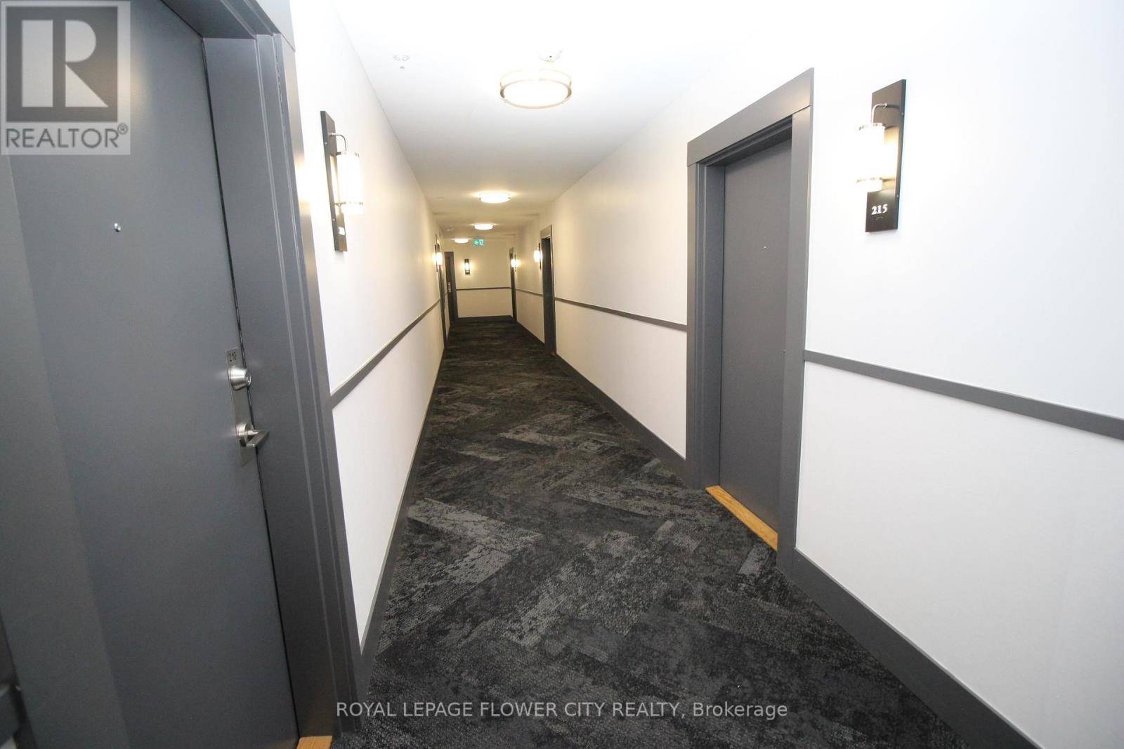 Mississauga (mississauga Valleys), ON L5A0A1,570 Lolita GDNS #215