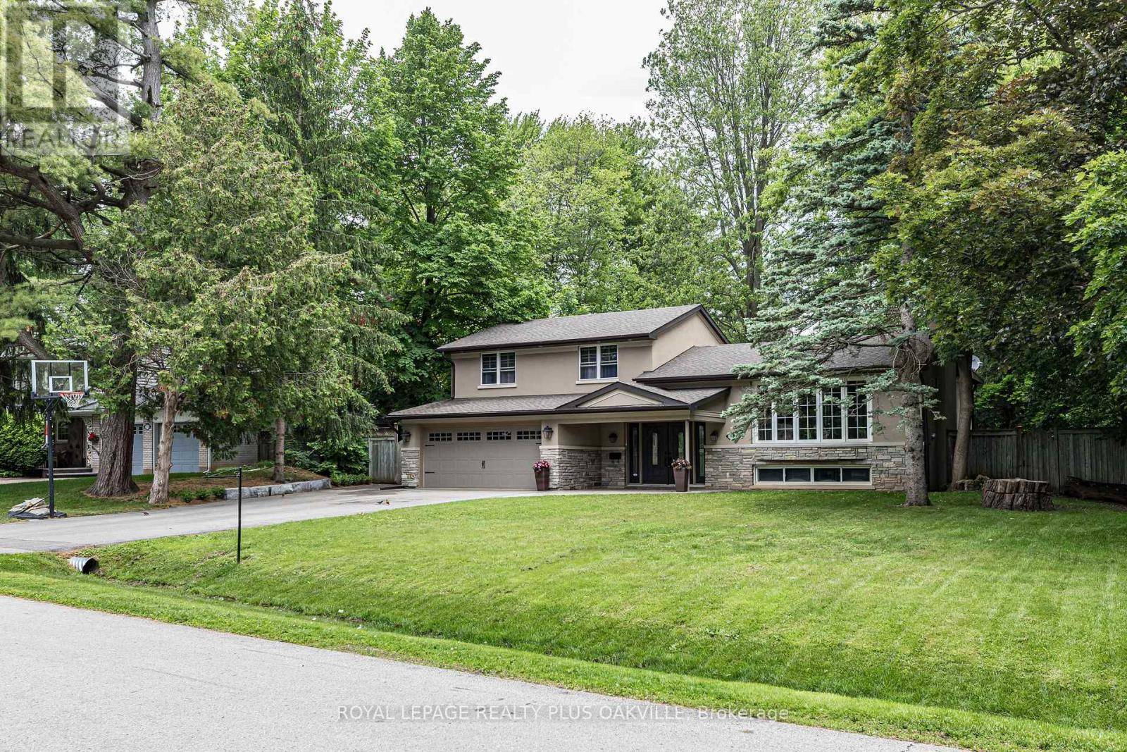 Oakville (sw Southwest), ON L6L4C9,165 WALBY DRIVE