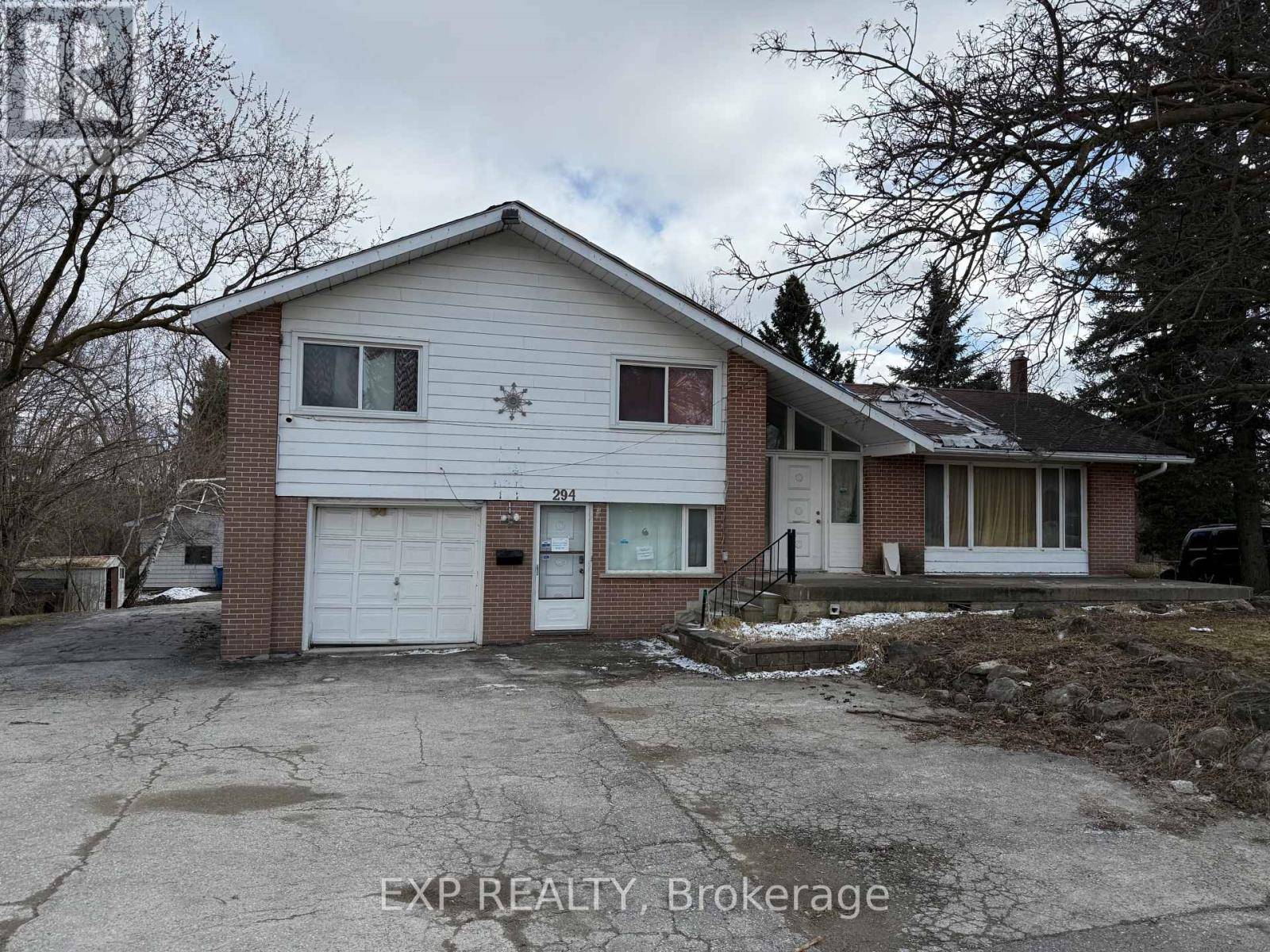 Orangeville, ON L9W1L3,294 BROADWAY