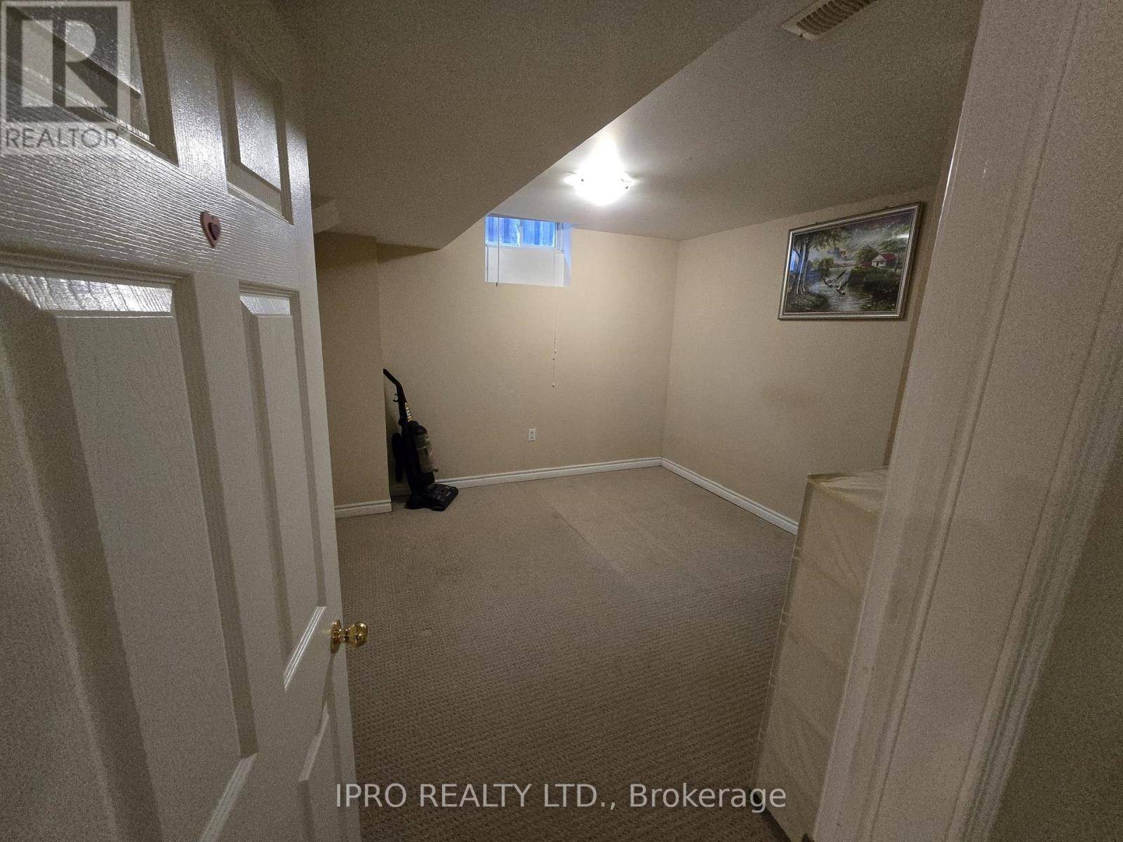 Mississauga (churchill Meadows), ON L5M6R9,5888 Terranova DR #Lower