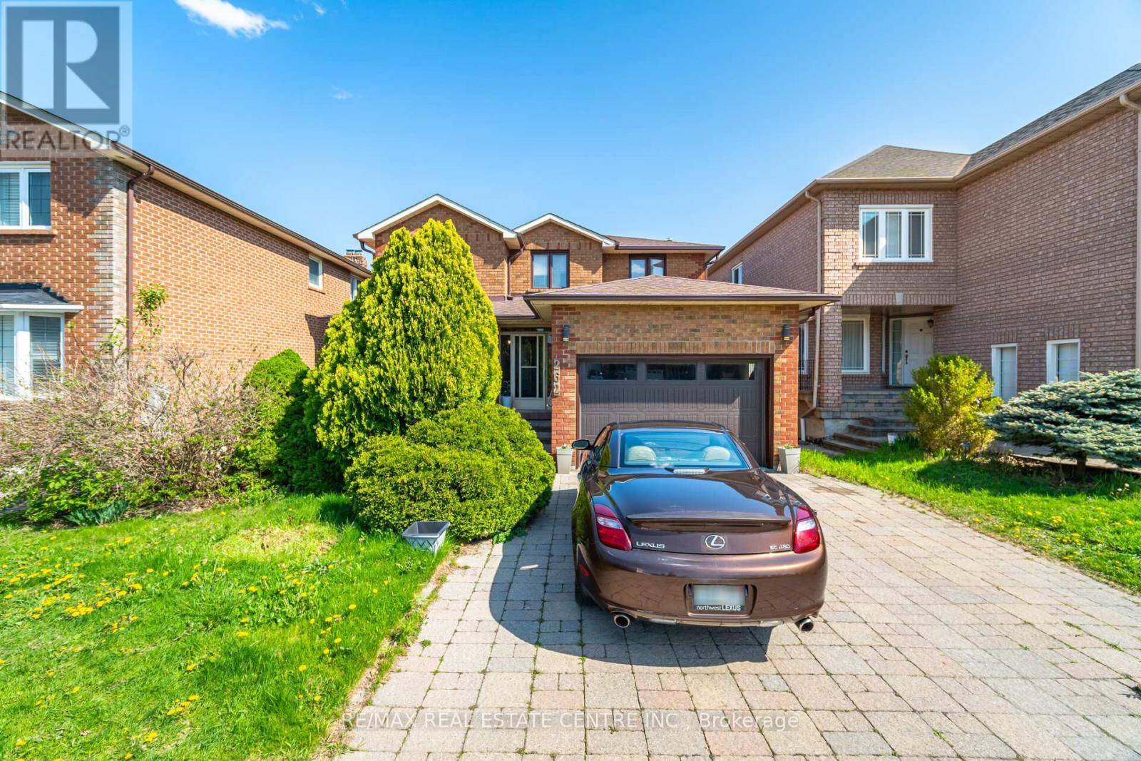 Mississauga (fairview), ON L5B3L4,262 BOXMOOR PLACE