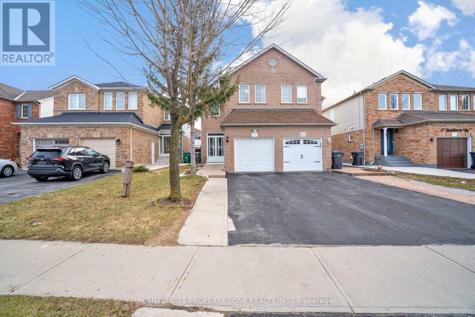 Brampton (sandringham-wellington), ON L6R2E8,51 BUNCHBERRY WAY