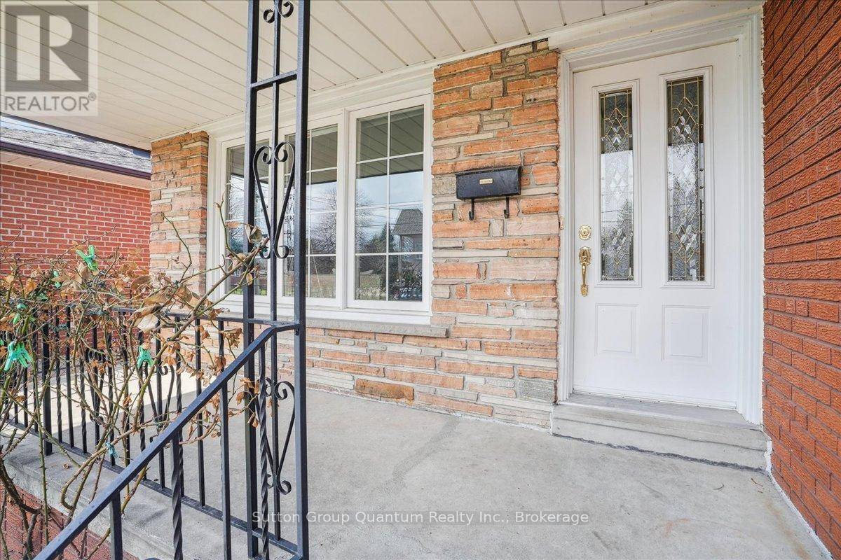 Mississauga (lakeview), ON L5E1Y6,1408 NORTHMOUNT AVENUE