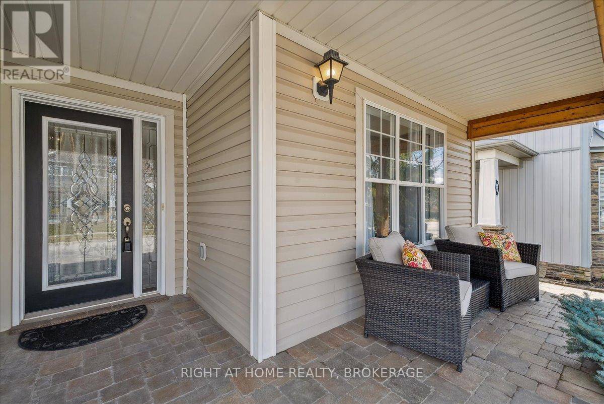 Halton Hills (ac Acton), ON L7J2Z8,22 BONNETTE STREET
