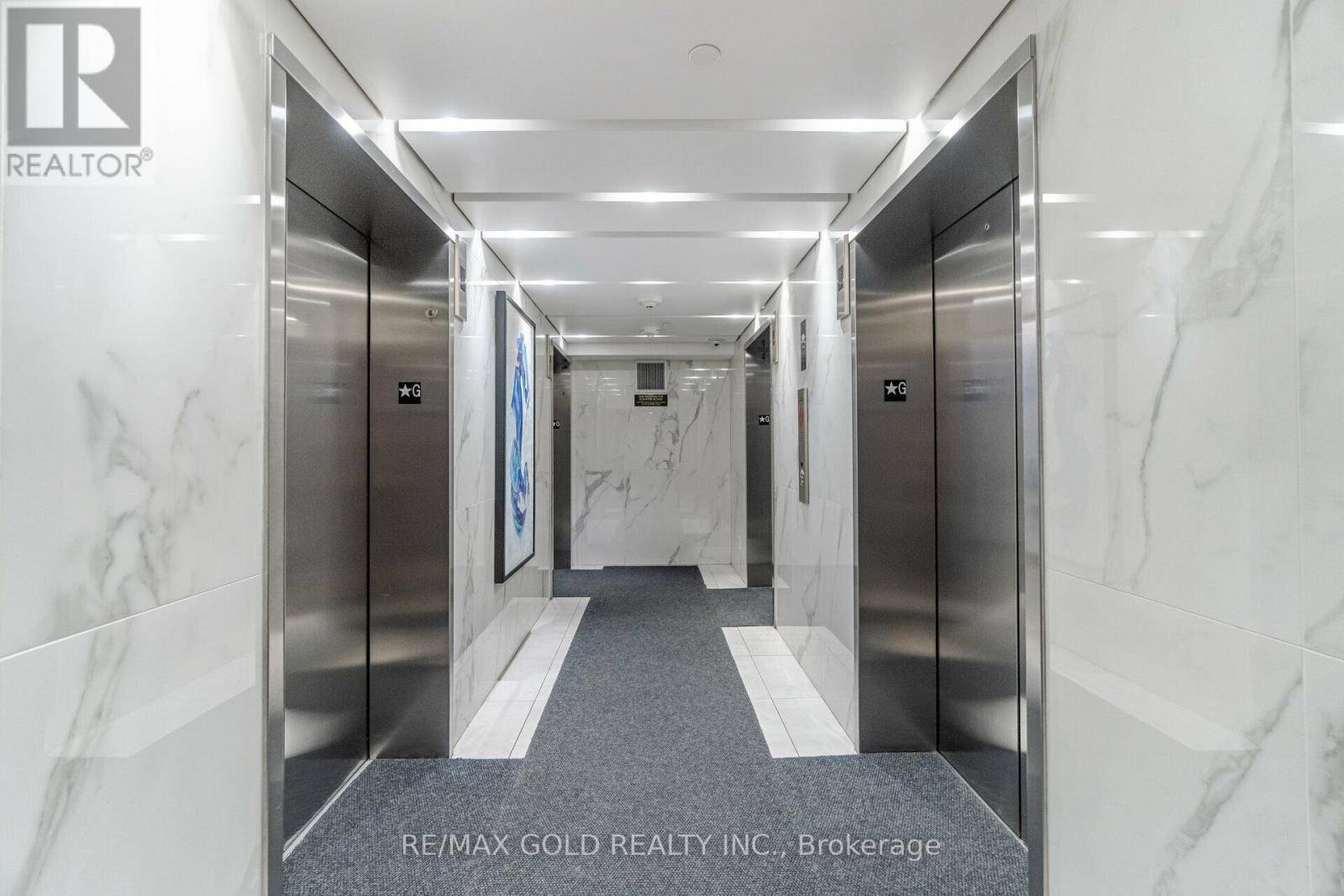 Mississauga (city Centre), ON L5B0L4,4065 Confederation Pkwy #802
