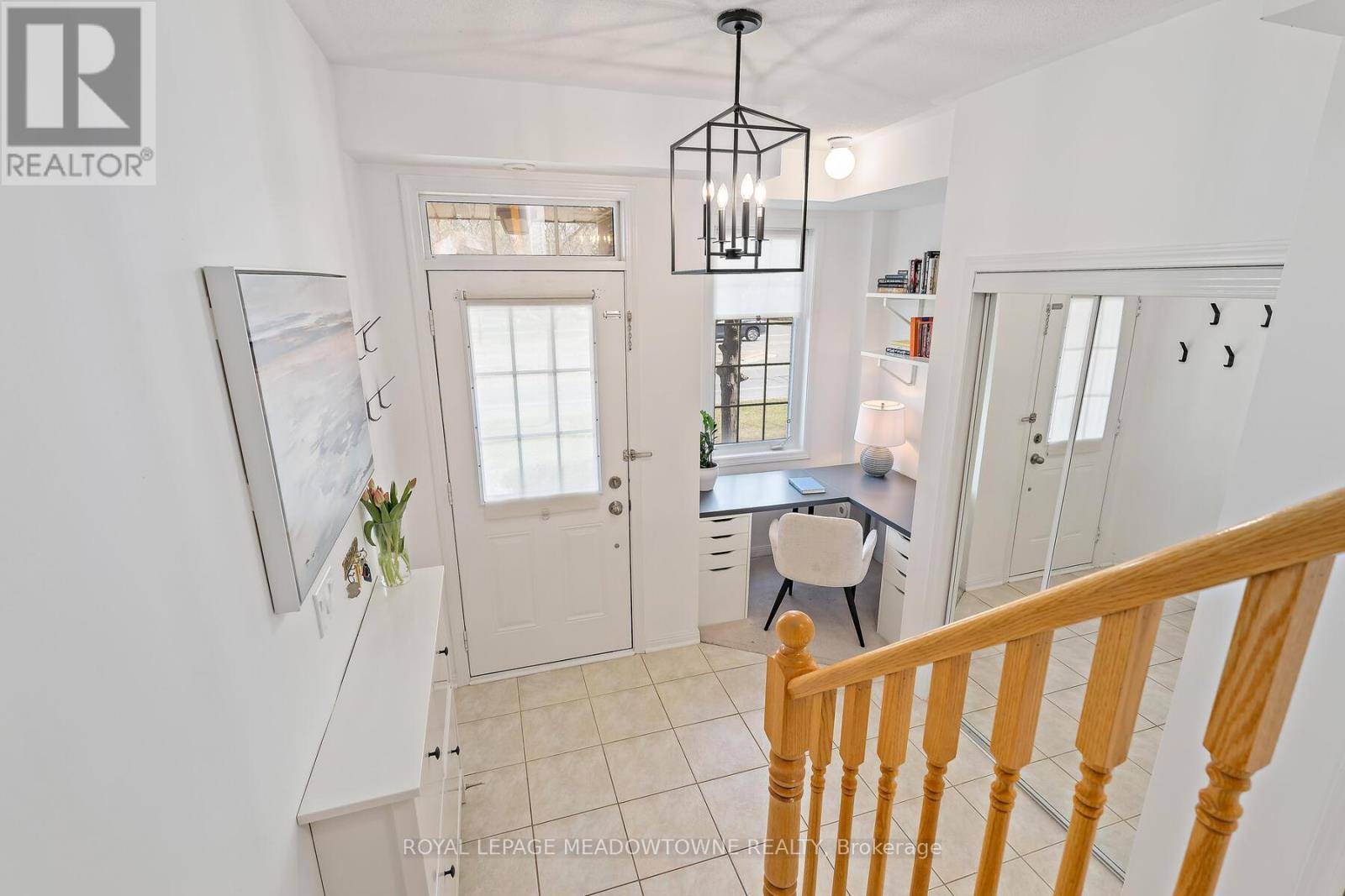 Oakville (wt West Oak Trails), ON L6M0K5,2614 Dashwood DR #42