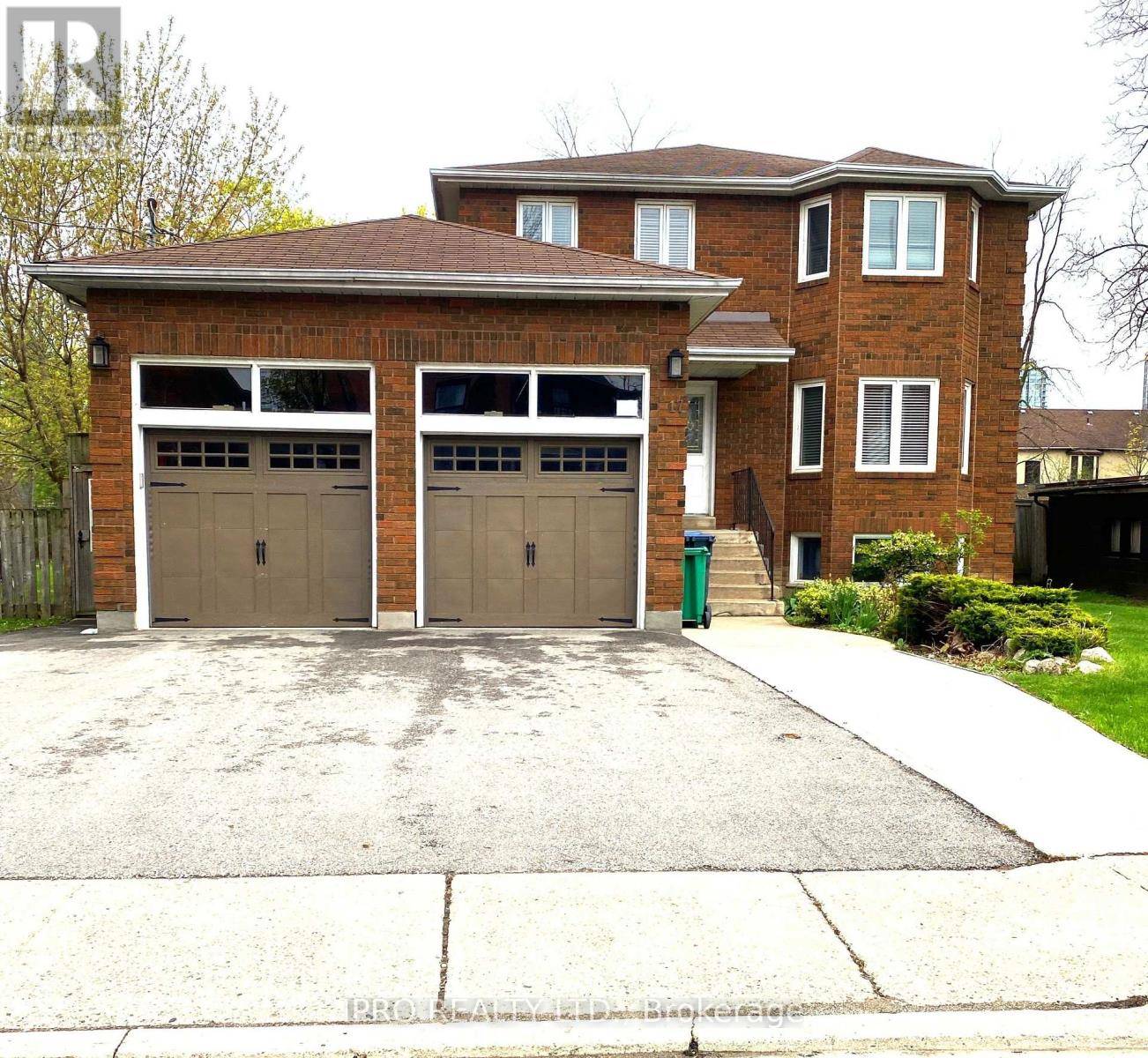 Brampton (downtown Brampton), ON L6V1J7,17 Ellen ST #Main