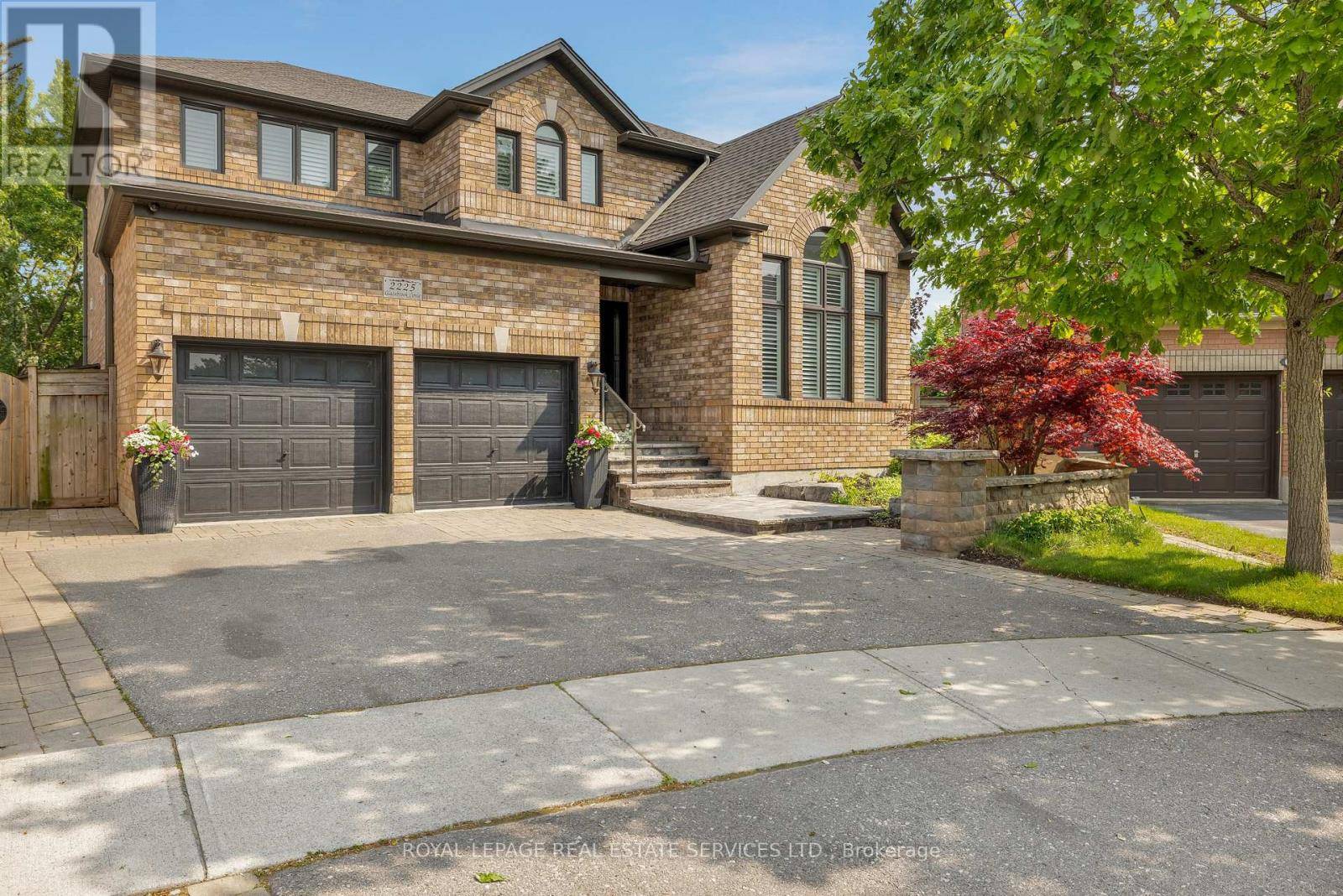 Oakville (wm Westmount), ON L6M5B5,2225 GLAZEBROOK CIRCLE