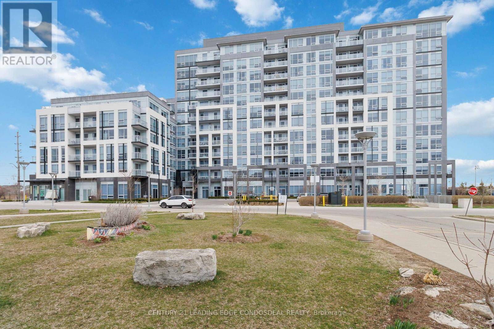 Milton (de Dempsey), ON L9T9M3,1050 Main ST East #502