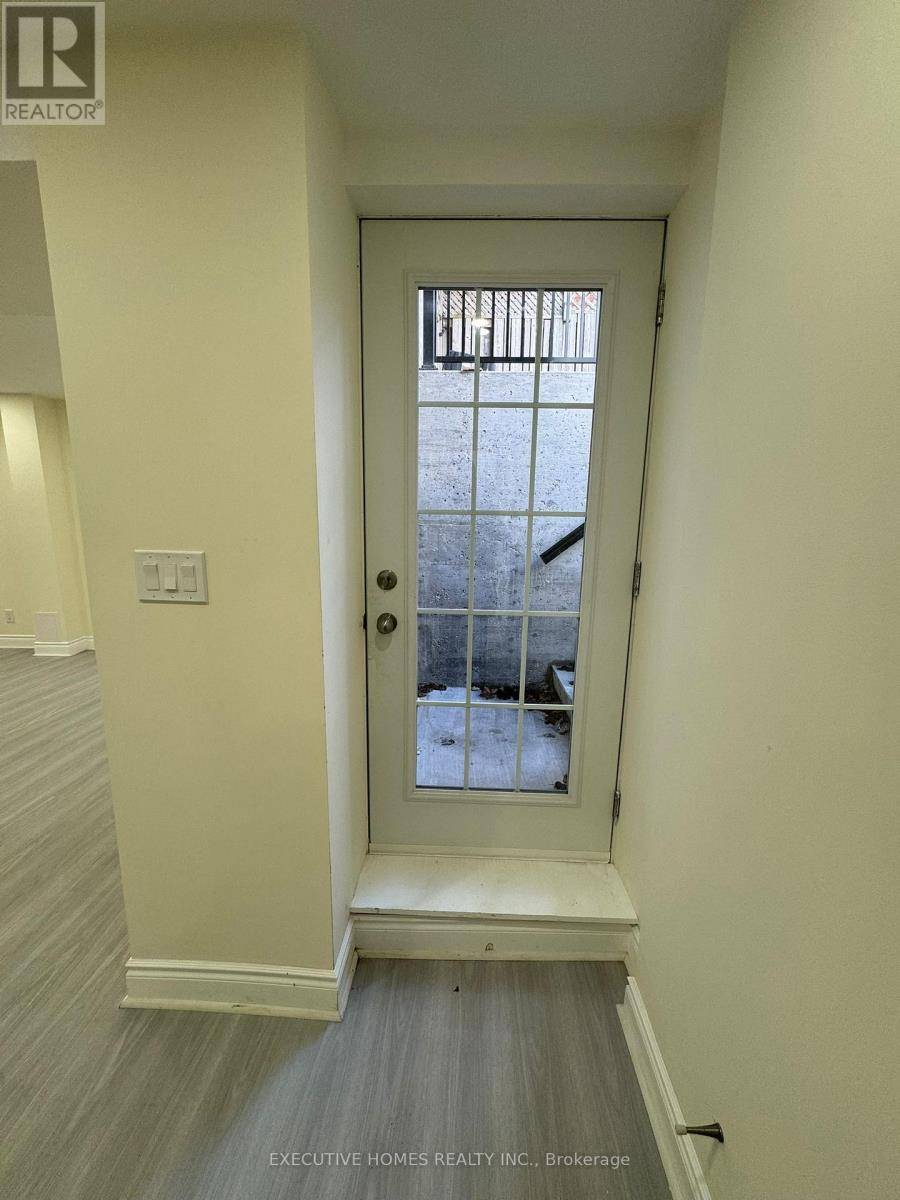 Mississauga (erin Mills), ON L5L5B9,3409 COLONIAL DRIVE