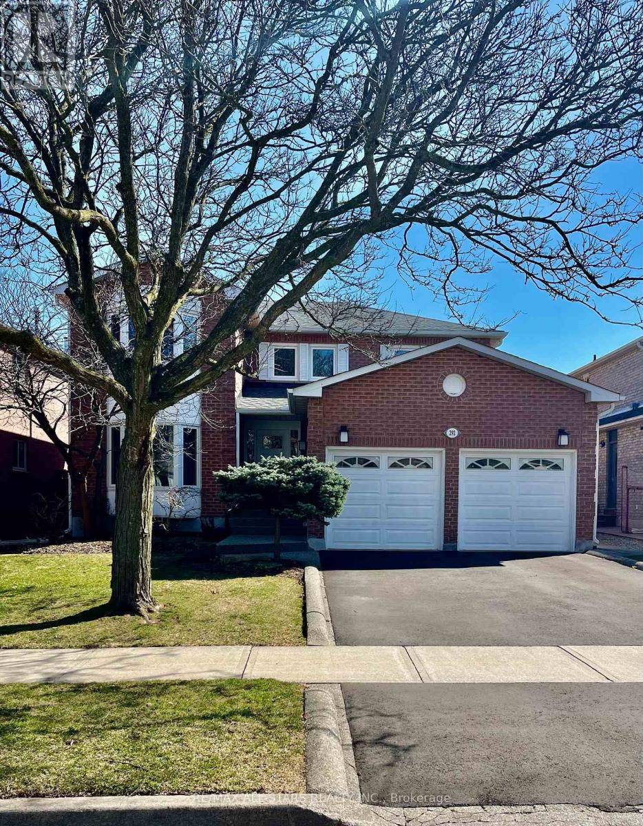 Oakville (ro River Oaks), ON L6H5H8,292 CALLAGHAN CRESCENT