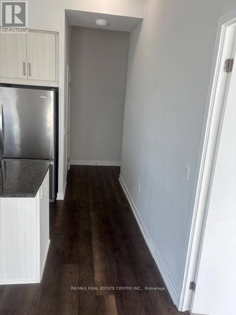 Mississauga (city Centre), ON L5B0K8,4085 Parkside Village DR #604
