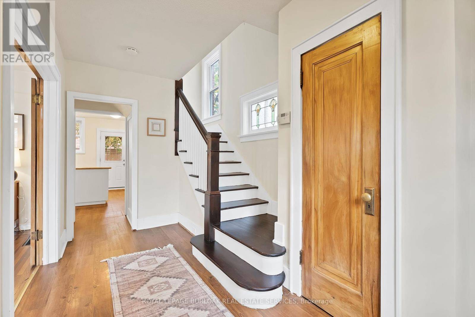 Burlington (bayview), ON L7T1G1,295 PLAINS ROAD W