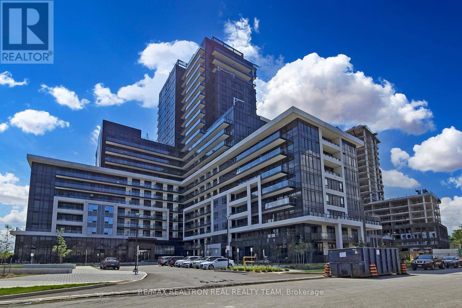 Oakville (jm Joshua Meadows), ON L6H7X9,3220 William Coltson AVE #528