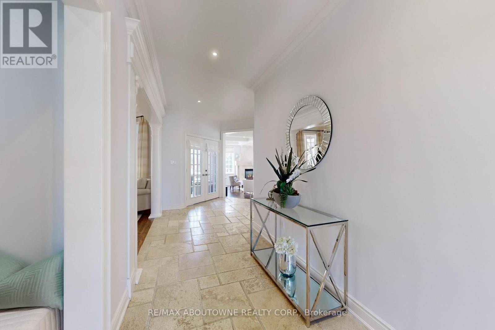 Oakville (ro River Oaks), ON L6H6X4,1175 RIVERBANK WAY