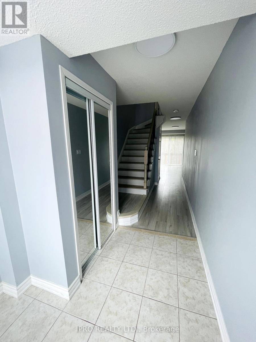 Brampton (fletcher's Creek South), ON L6Y5S3,84 BERNARD AVENUE